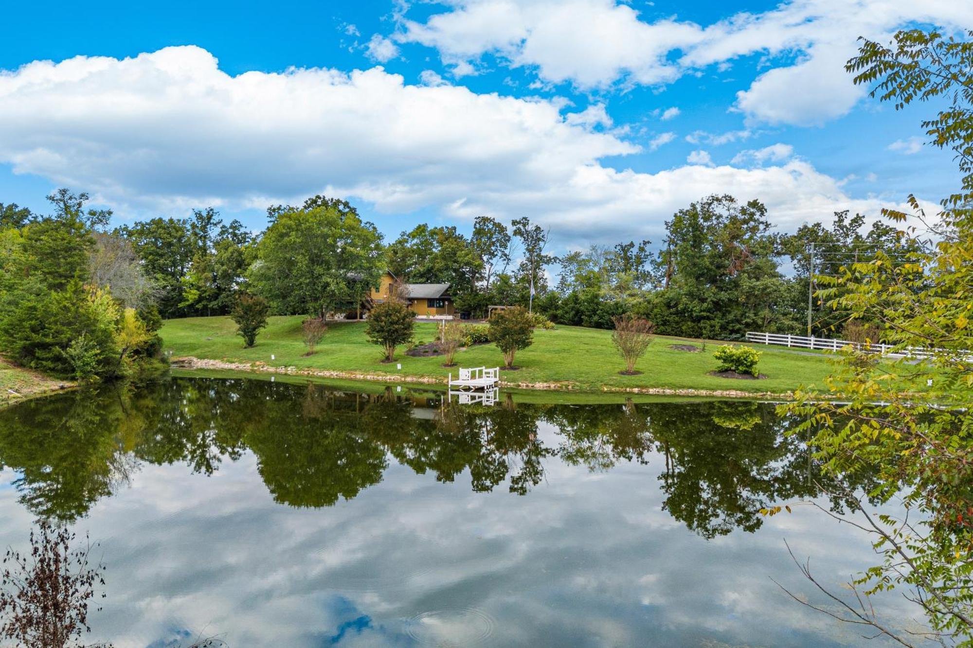 Haven On The Pond Villa Pigeon Forge Eksteriør bilde